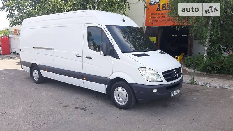 Грузопассажирский фургон Mercedes-Benz Sprinter 2012 в 