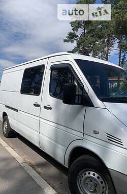 Грузопассажирский фургон Mercedes-Benz Sprinter 2006 в Киеве