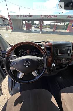 Вантажний фургон Mercedes-Benz Sprinter 2015 в Чернівцях