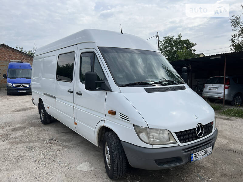 Грузопассажирский фургон Mercedes-Benz Sprinter 2004 в Тернополе