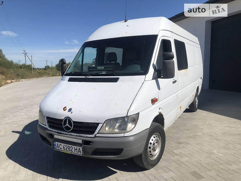 Грузопассажирский фургон Mercedes-Benz Sprinter 2005 в Ковеле