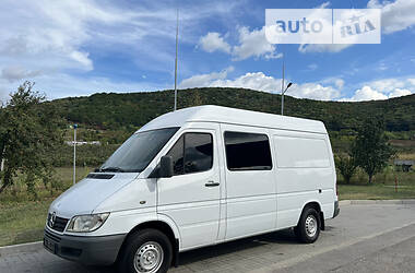 Грузовой фургон Mercedes-Benz Sprinter 2004 в Виноградове