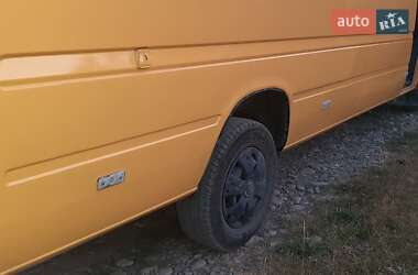 Мікроавтобус Mercedes-Benz Sprinter 2004 в Хусті