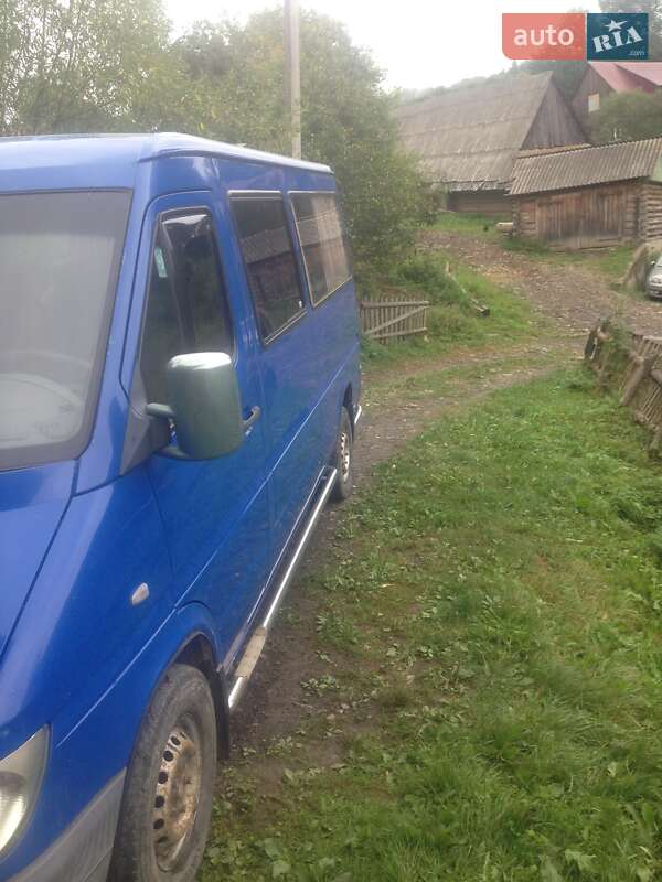 Микроавтобус Mercedes-Benz Sprinter 2005 в Межгорье