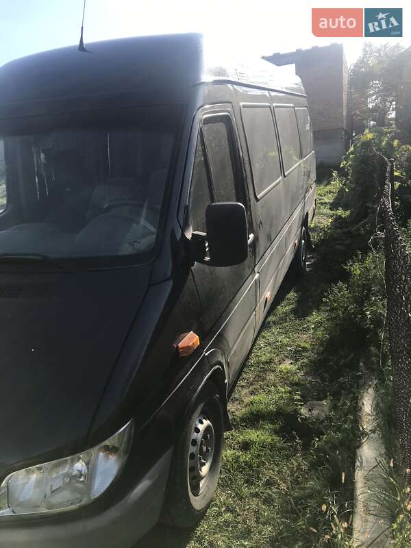 Микроавтобус Mercedes-Benz Sprinter 2005 в Львове