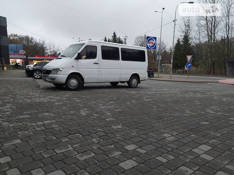 Микроавтобус Mercedes-Benz Sprinter 2001 в Дрогобыче