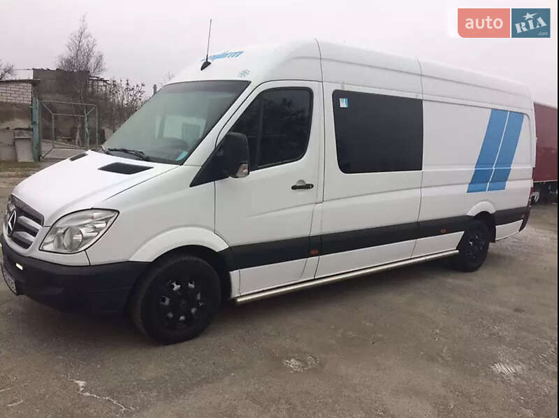 Mercedes-Benz Sprinter 2011