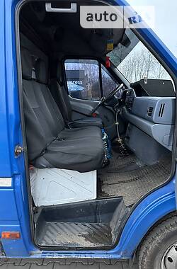 Грузовой фургон Mercedes-Benz Sprinter 1998 в  фото 4 Грузовой фургон Mercedes-Benz Sprinter 1998 в