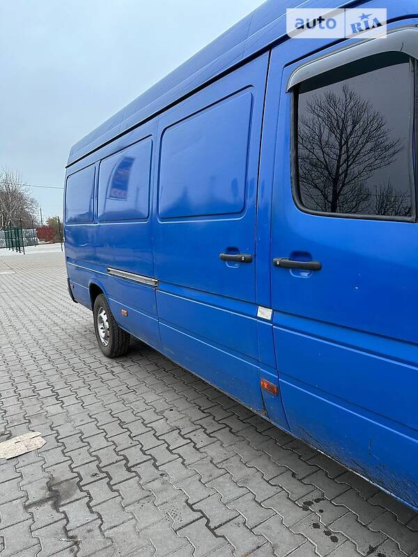 Грузовой фургон Mercedes-Benz Sprinter 1998 в Первомайске