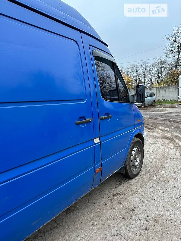 Грузовой фургон Mercedes-Benz Sprinter 1998 в Первомайске