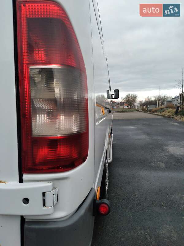 Микроавтобус Mercedes-Benz Sprinter 2003 в Тячеве фото 7 Микроавтобус Mercedes-Benz Sprinter 2003 в Тячеве
