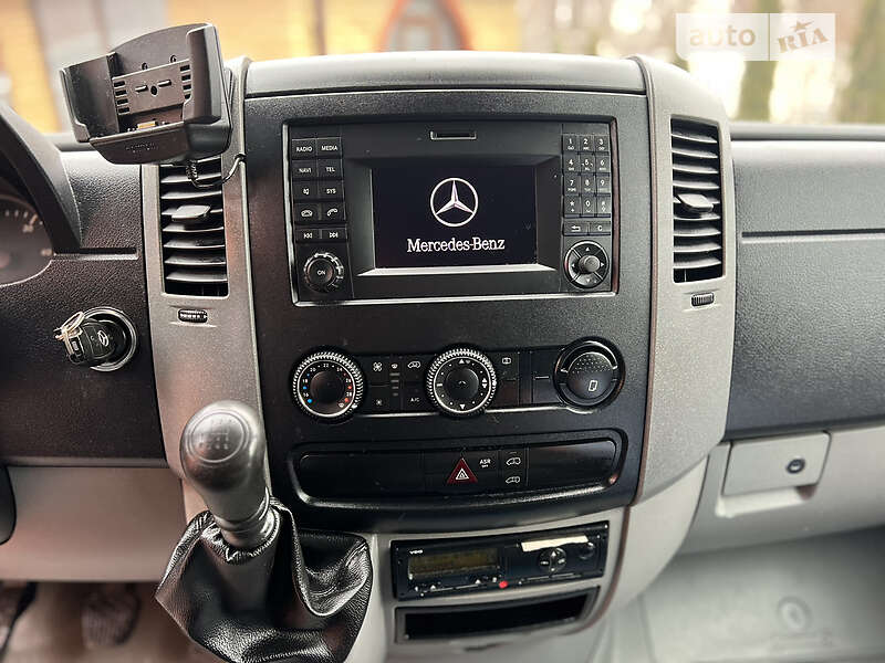 Грузовой фургон Mercedes-Benz Sprinter 2017 в Виннице