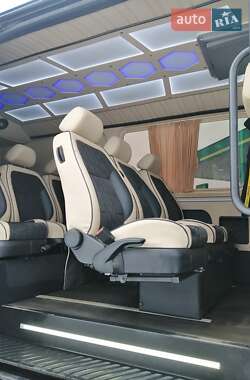 Микроавтобус Mercedes-Benz Sprinter 2010 в 