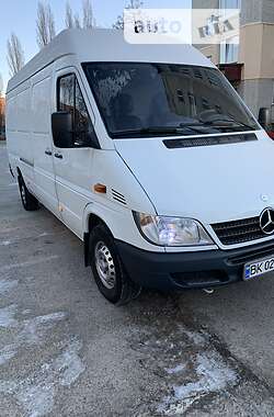 Вантажний фургон Mercedes-Benz Sprinter 2006 в Вараші