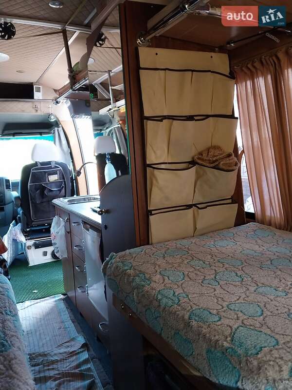 Дом на колесах Mercedes-Benz Sprinter 2012 в Петрове