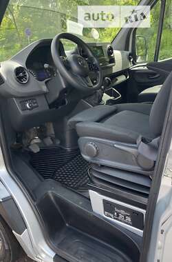Грузовой фургон Mercedes-Benz Sprinter 2019 в 