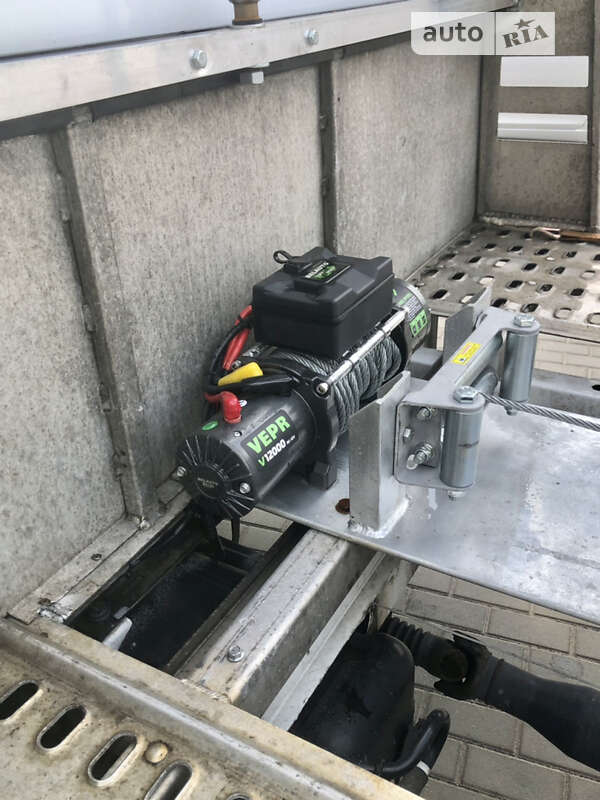 Эвакуатор Mercedes-Benz Sprinter 2011 в Житомире фото 11 Эвакуатор Mercedes-Benz Sprinter 2011 в Житомире