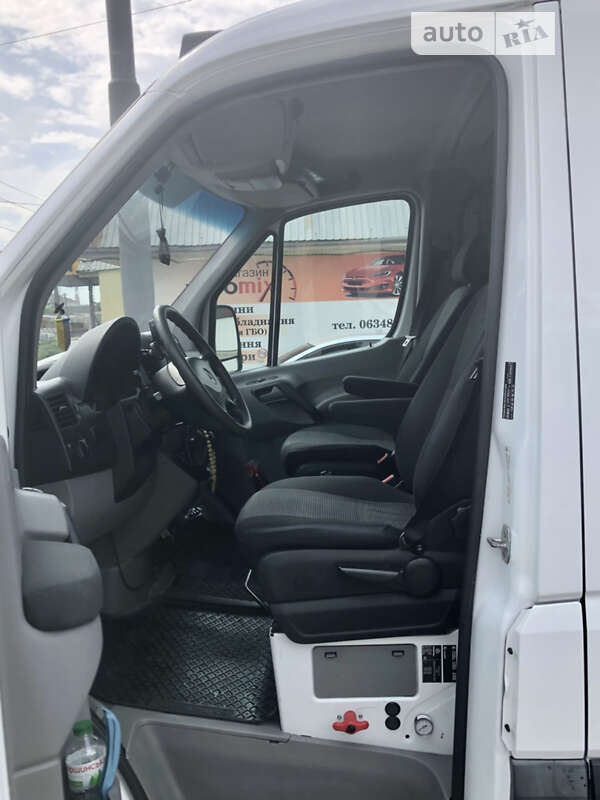 Эвакуатор Mercedes-Benz Sprinter 2011 в Житомире фото 16 Эвакуатор Mercedes-Benz Sprinter 2011 в Житомире