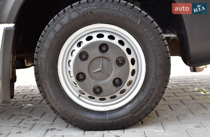 Автовоз Mercedes-Benz Sprinter 2014 в Дрогобичі
