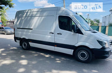 Грузовой фургон Mercedes-Benz Sprinter 2016 в 