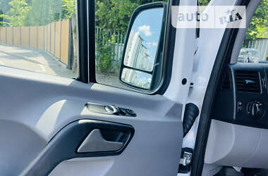 Грузовой фургон Mercedes-Benz Sprinter 2016 в 