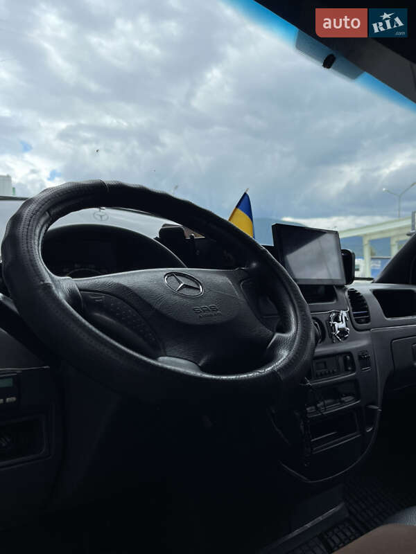 Туристический / Междугородний автобус Mercedes-Benz Sprinter 2005 в Тячеве