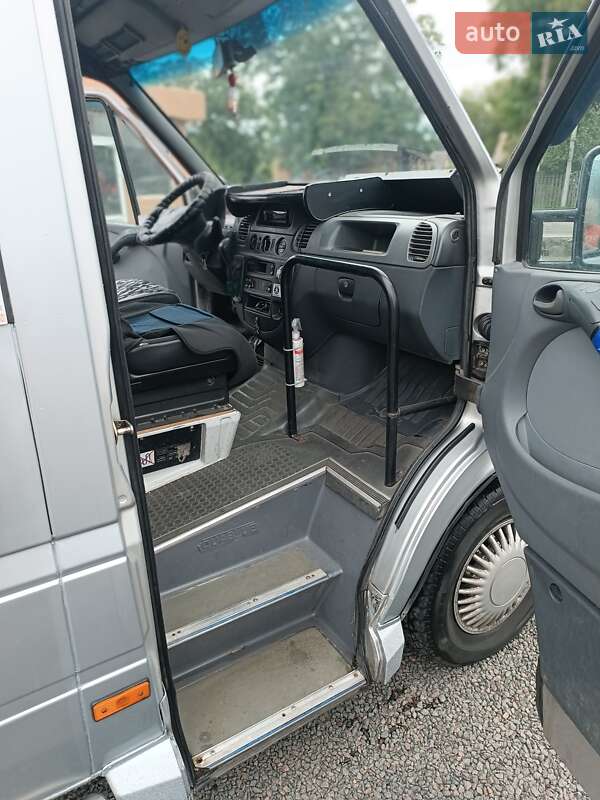 Пригородный автобус Mercedes-Benz Sprinter 2006 в Городище