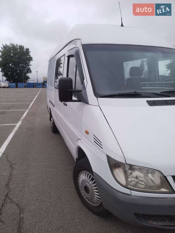 Микроавтобус Mercedes-Benz Sprinter 2003 в Киеве