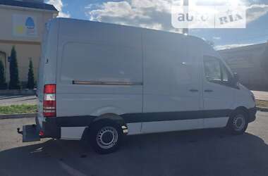 Грузовой фургон Mercedes-Benz Sprinter 2017 в 