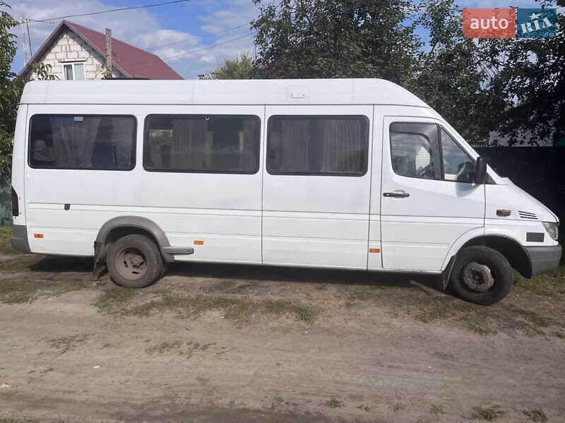 Микроавтобус Mercedes-Benz Sprinter 2004 в Бахмаче фото 7 Микроавтобус Mercedes-Benz Sprinter 2004 в Бахмаче