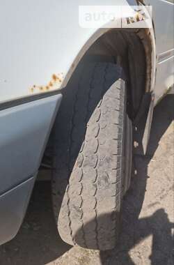 Вантажний фургон Mercedes-Benz Sprinter 2005 в 