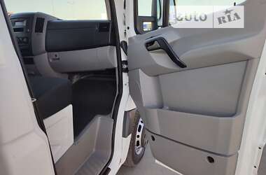 Грузовой фургон Mercedes-Benz Sprinter 2015 в 
