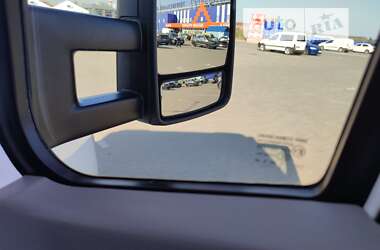 Грузовой фургон Mercedes-Benz Sprinter 2015 в 