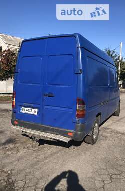 Вантажний фургон Mercedes-Benz Sprinter 2000 в 
