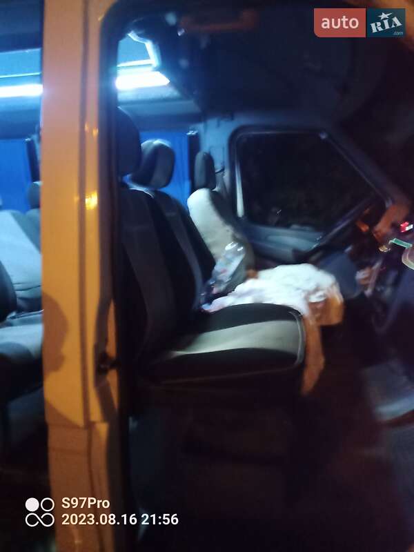 Мікроавтобус Mercedes-Benz Sprinter 2002 в Хусті