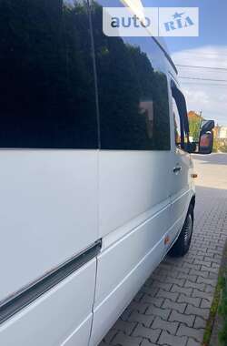 Микроавтобус Mercedes-Benz Sprinter 2005 в 