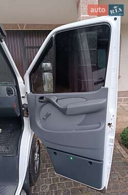 Грузопассажирский фургон Mercedes-Benz Sprinter 2006 в 