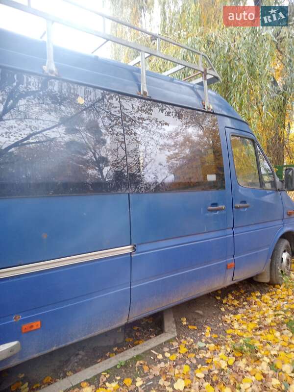 Mercedes-Benz Sprinter 2002