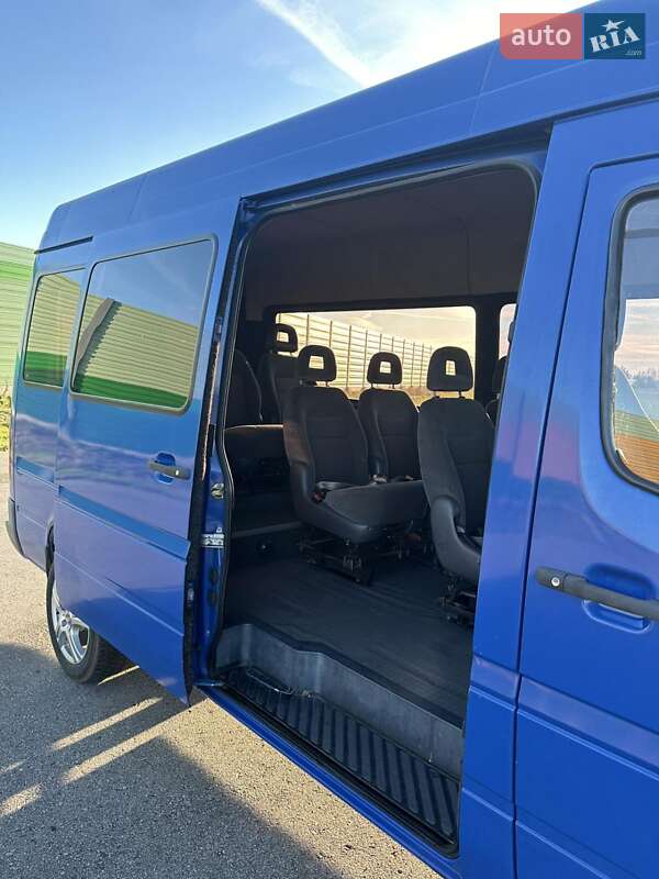 Микроавтобус Mercedes-Benz Sprinter 2004 в Черновцах