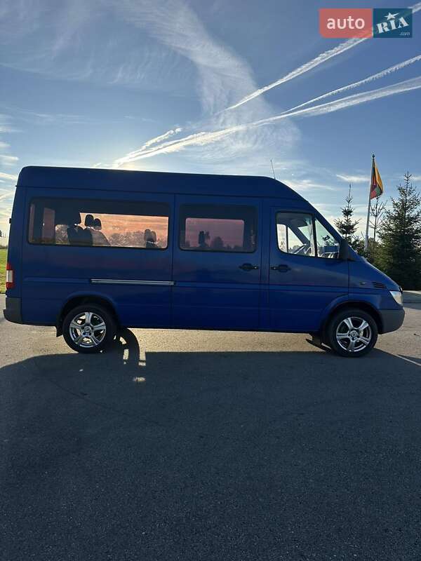 Микроавтобус Mercedes-Benz Sprinter 2004 в Черновцах