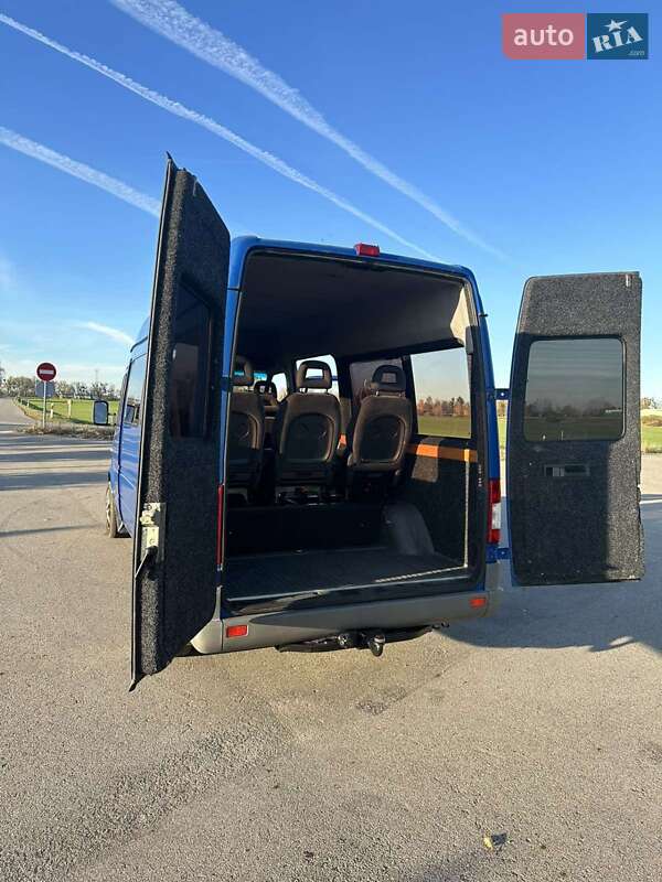 Микроавтобус Mercedes-Benz Sprinter 2004 в Черновцах