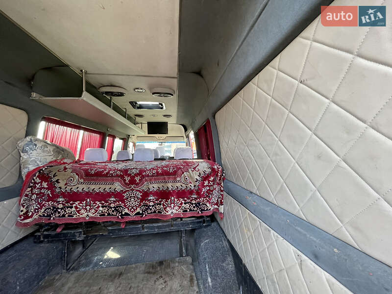 Микроавтобус Mercedes-Benz Sprinter 2006 в Ратным