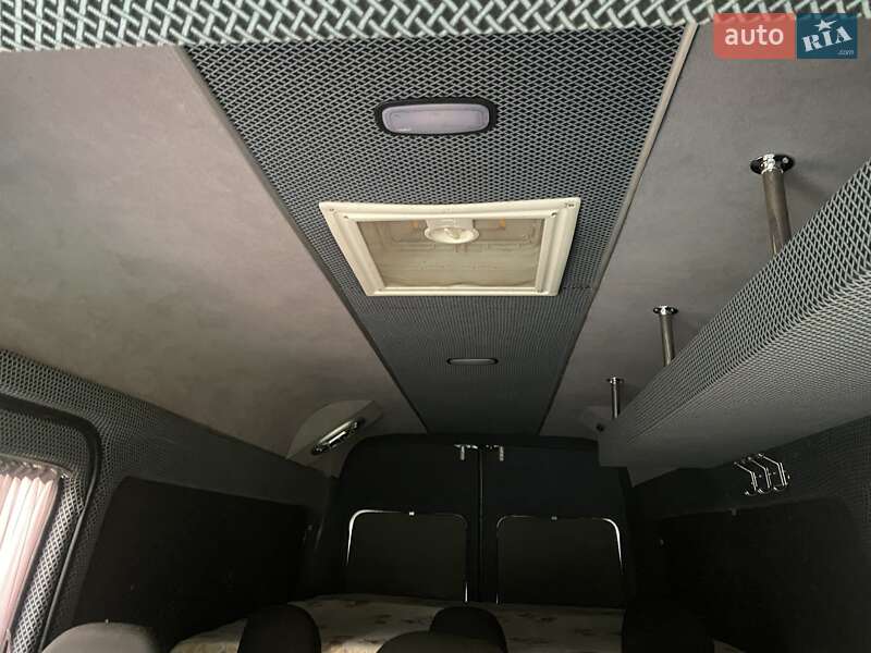 Мікроавтобус Mercedes-Benz Sprinter 2001 в Рівному фото 5 Мікроавтобус Mercedes-Benz Sprinter 2001 в Рівному