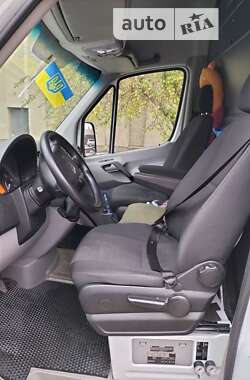 Грузовой фургон Mercedes-Benz Sprinter 2016 в 