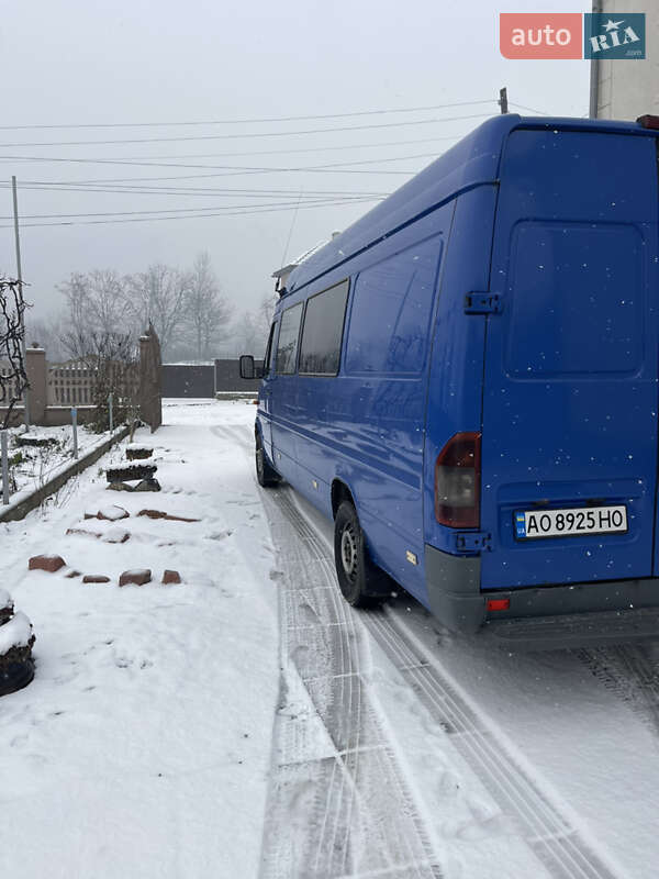 Мікроавтобус Mercedes-Benz Sprinter 2004 в Тячеві