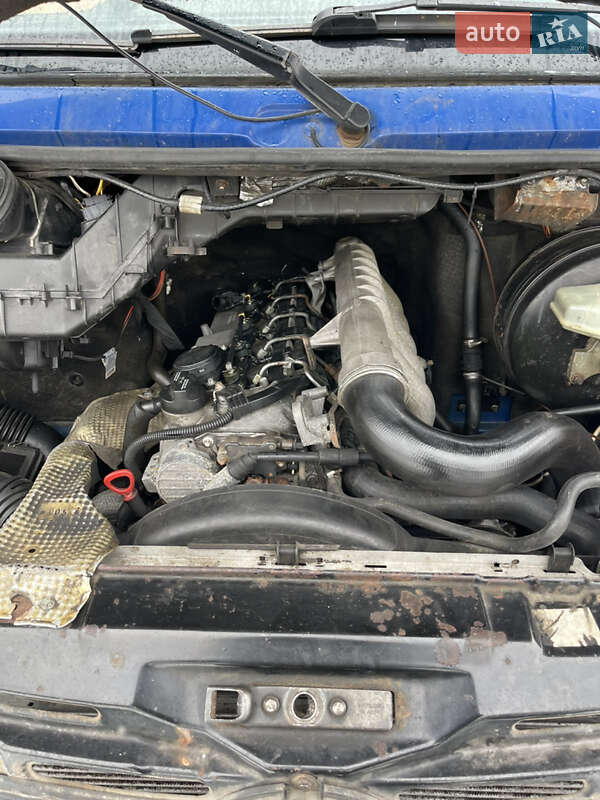 Мікроавтобус Mercedes-Benz Sprinter 2004 в Тячеві