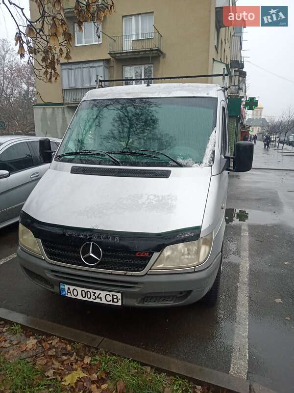 Mercedes-Benz Sprinter 2004