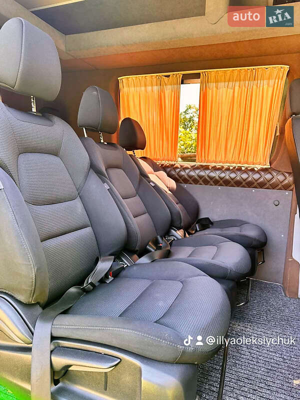 Мікроавтобус Mercedes-Benz Sprinter 2011 в Вижниці