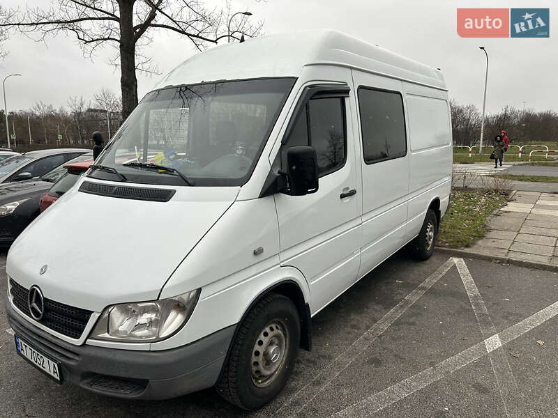 Микроавтобус Mercedes-Benz Sprinter 2003 в Косове фото 3 Микроавтобус Mercedes-Benz Sprinter 2003 в Косове