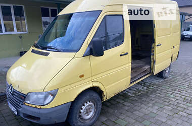 Вантажний фургон Mercedes-Benz Sprinter 2002 в Ужгороді